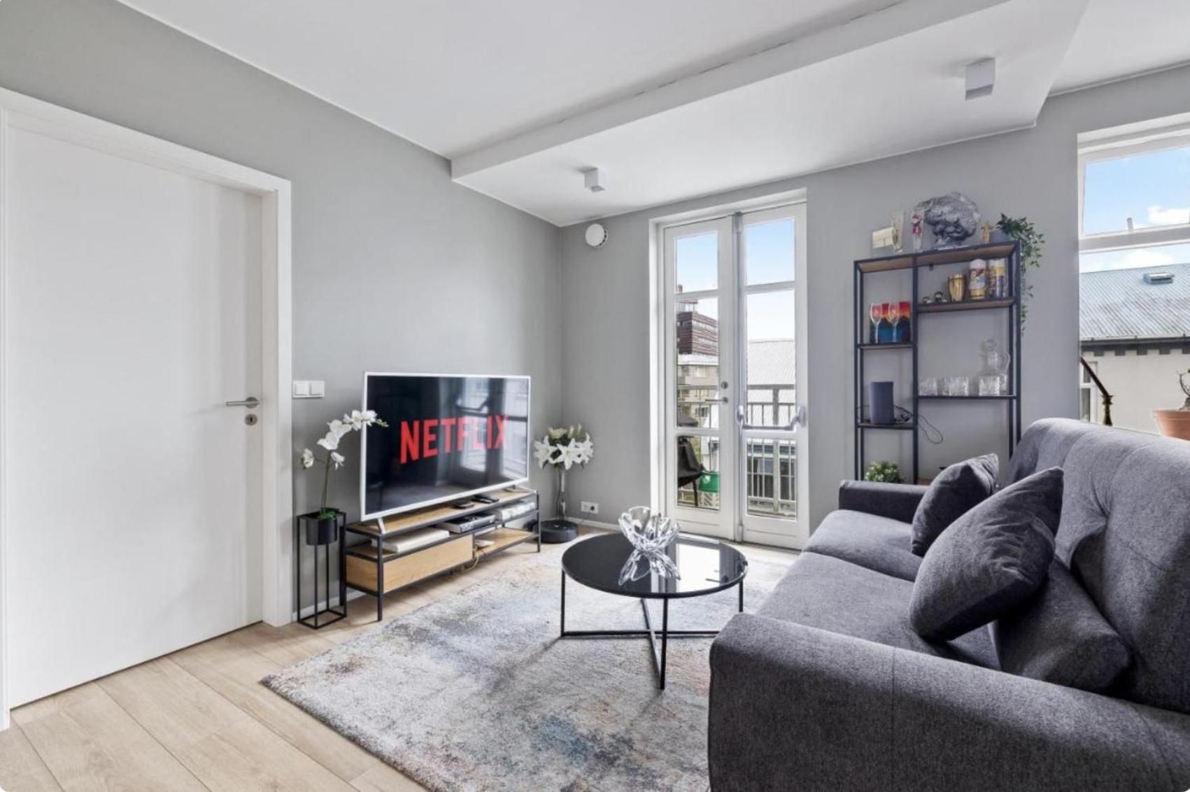 Cheerful Down Town Apartment ريكيافيك المظهر الخارجي الصورة